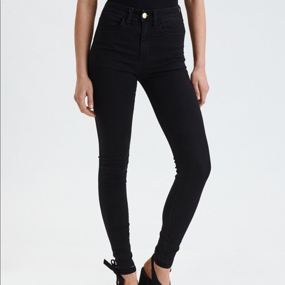 AMERICAN EAGLE “Super Stretch” skinny jeans!